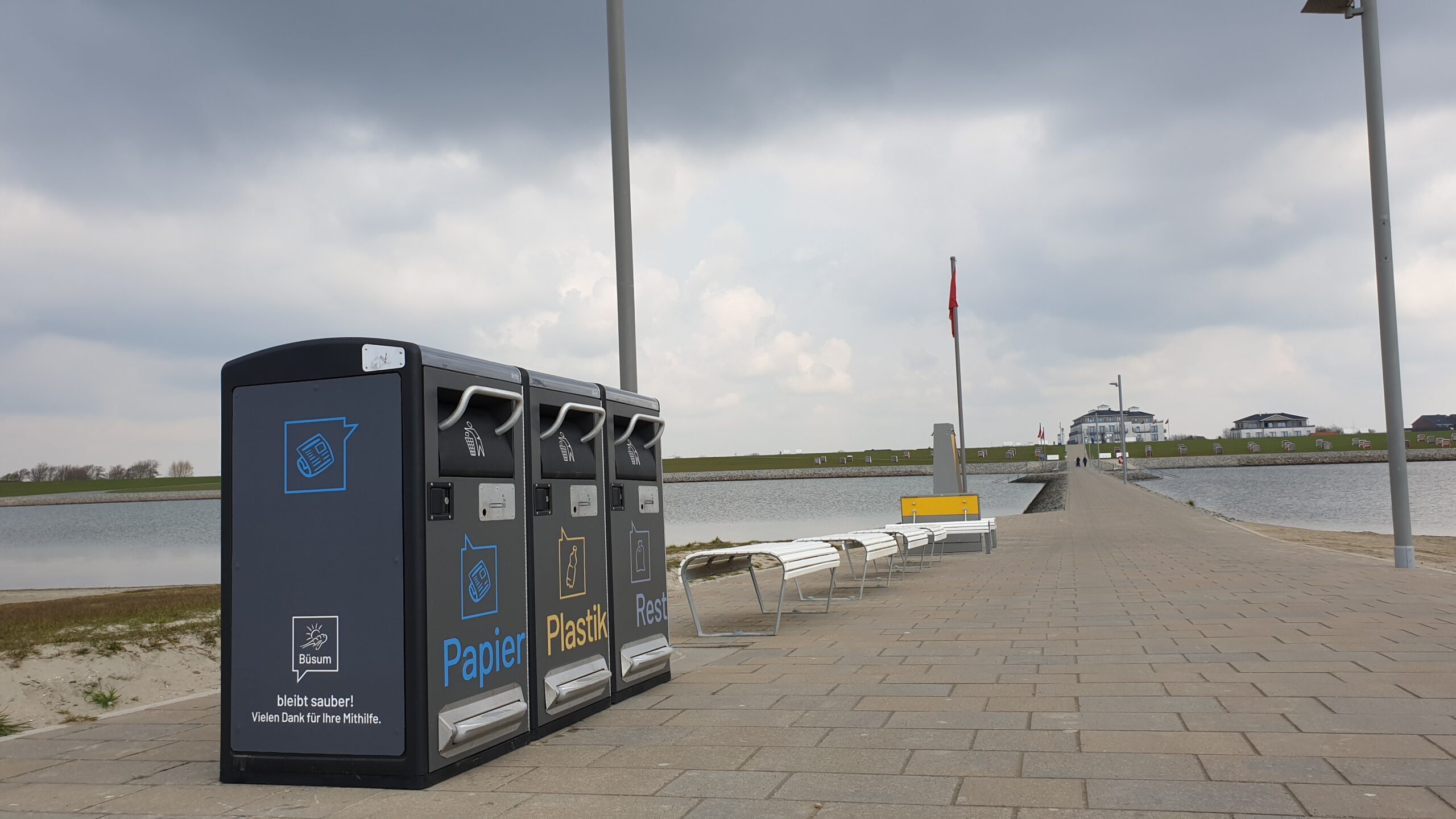 Bigbelly Smart Waste & Recycling HC5 Triple - Foot Pedal - Büsum, Germany 
