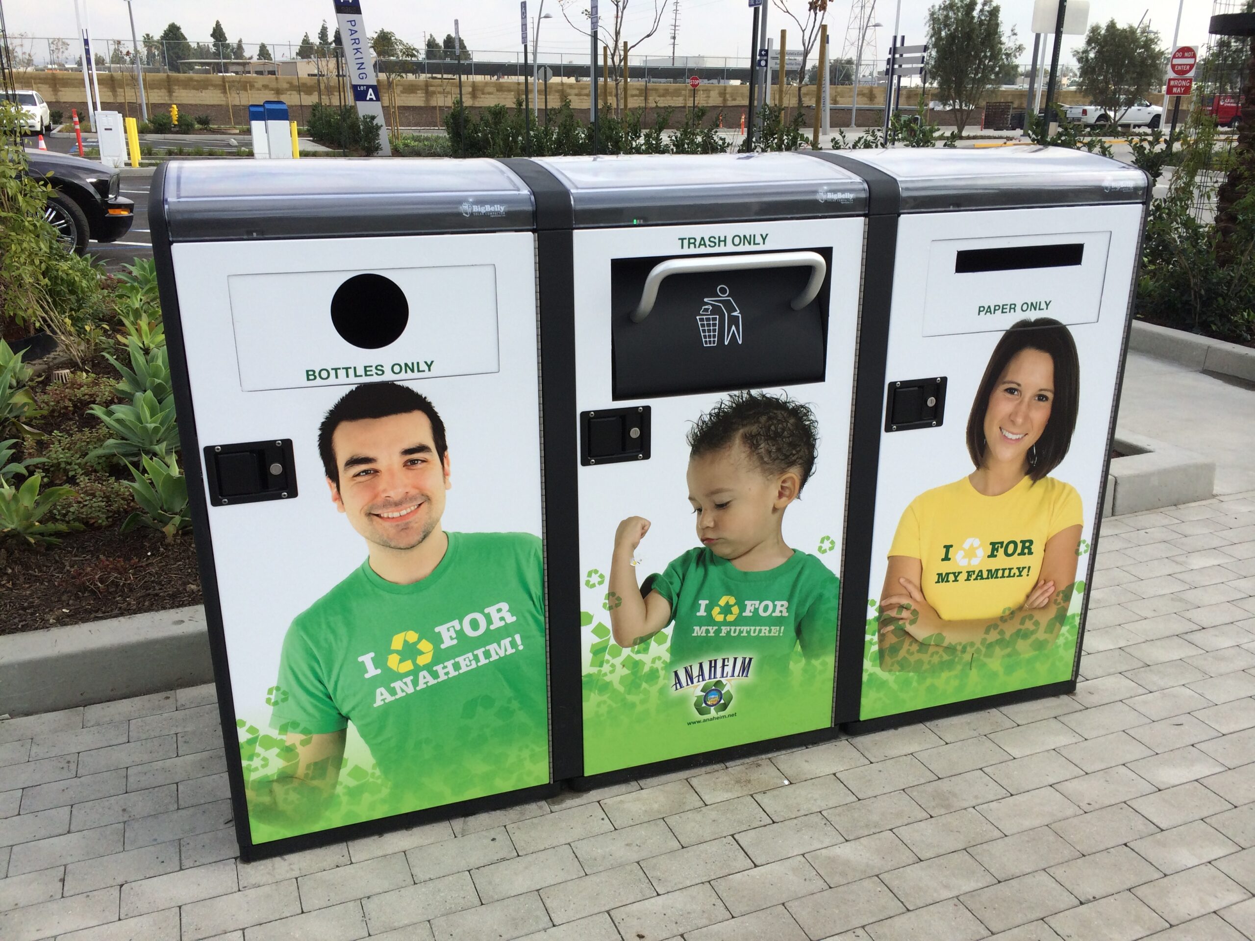 Bigbelly Smart Waste & Recycling BB5 Triple-Anaheim CA-transit